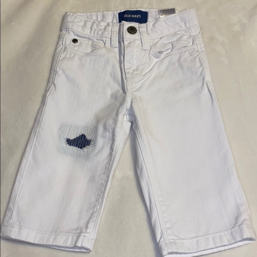 White Jean capris